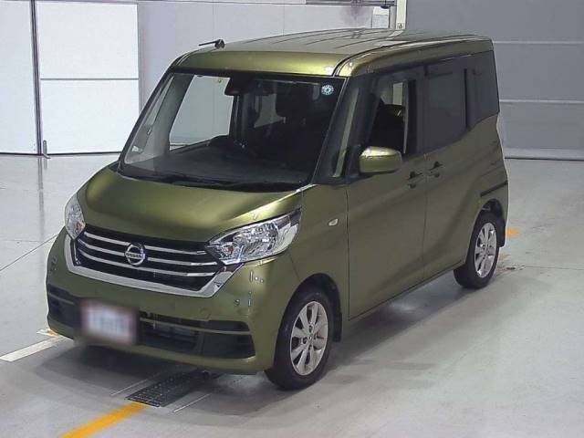 3294 NISSAN DAYZ ROOX B21A 2018 г. (CAA Chubu)